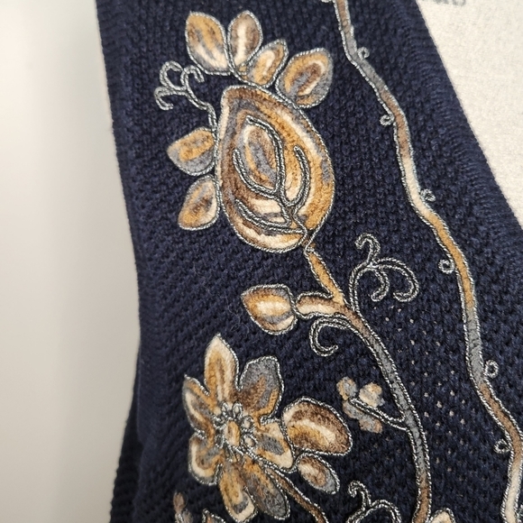 90s Embroidered Sleeveless Knit Cardigan Vest - Picture 7 of 12
